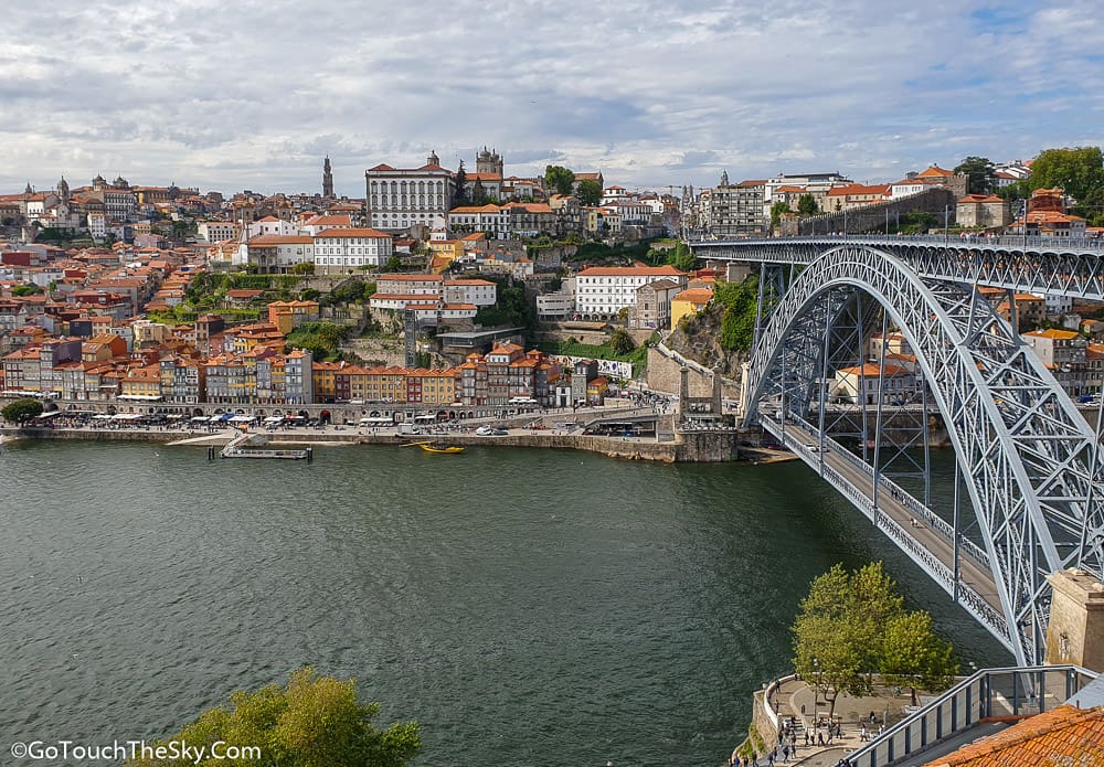 วิวจากเนิน Jardim do Morro