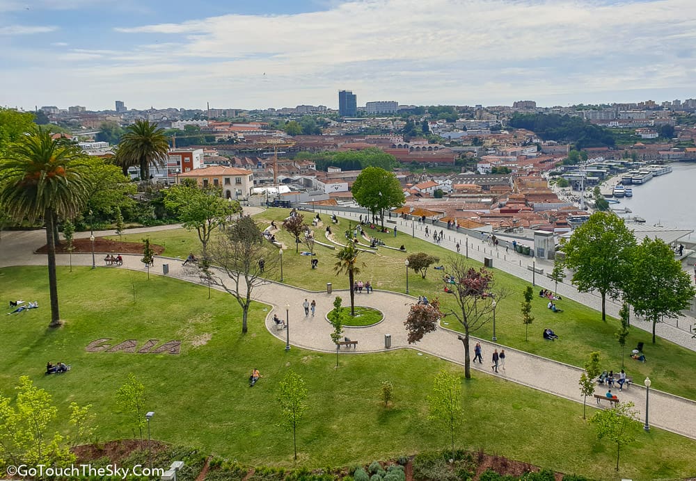 สวนสาธารณะ Jardim do Morro