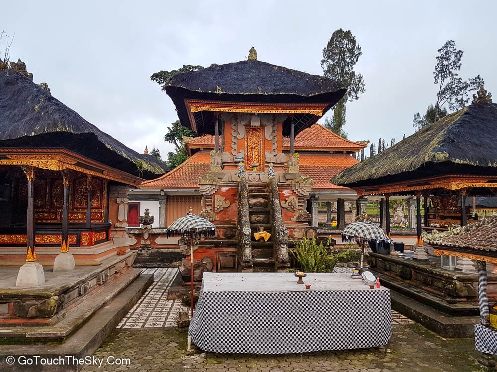 บรรยากาศวัด Bratan