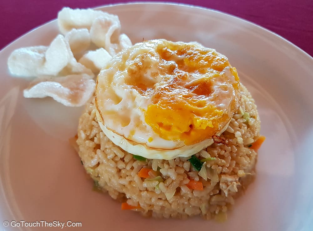 อาหารเช้าก่อนออกเดินทาง