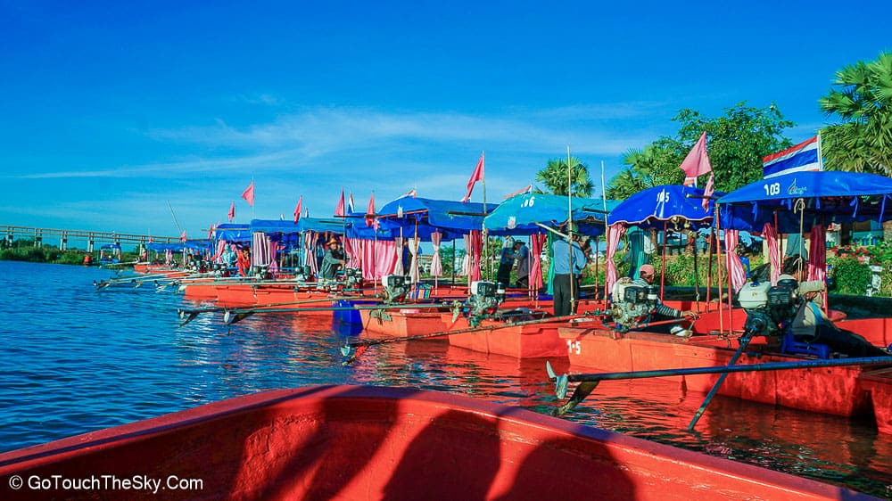 เรือชมทะเลบัวแดงพร้อมหลังคากันแดด