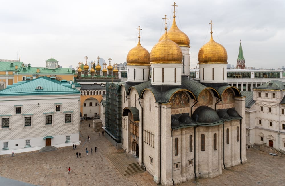 Palace of Facets และ Assumption Cathedral