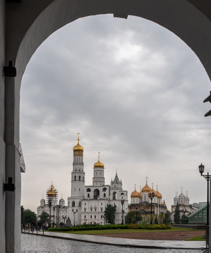 Spasskaya Tower ทางออกสู่จตุรัสแดง