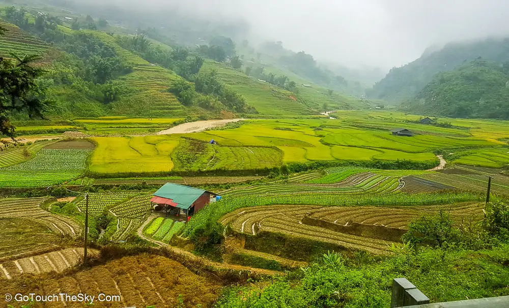 ทิวทัศน์สวยงามใกล้ถึงซาปา