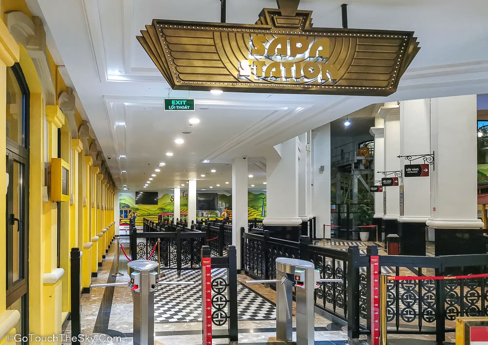 จุดขึ้นรถรางใน Sun Plaza