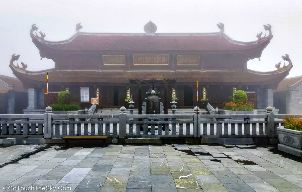 รายละเอียดเจดีย์ Trinh