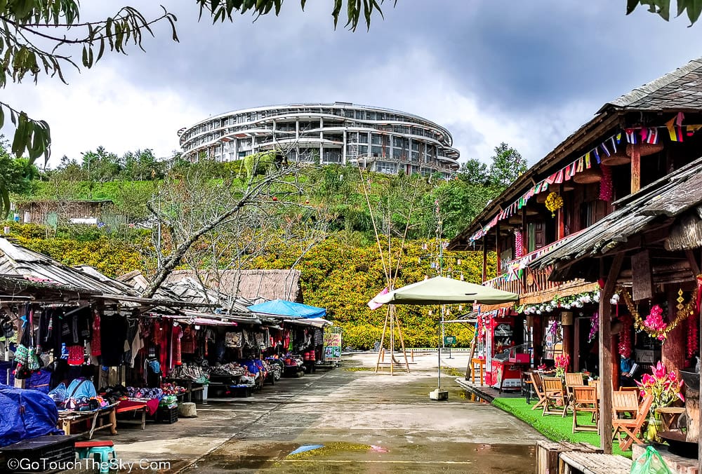 วิวสถานีกระเช้าไฟฟ้ามุมกว้าง
