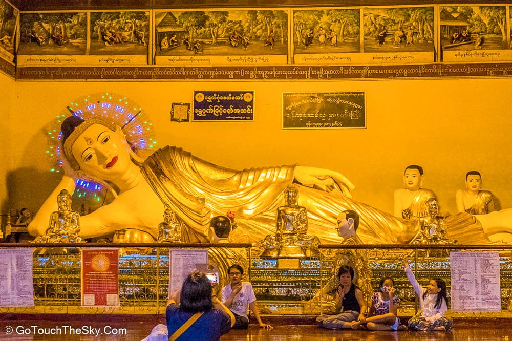 ศาลพระพุทธเจ้าทั้งสี่พระองค์