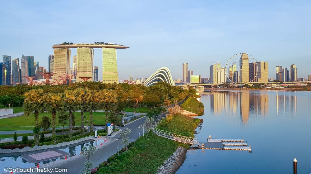 บรรยากาศพักผ่อนบนดาดฟ้า Marina Barrage