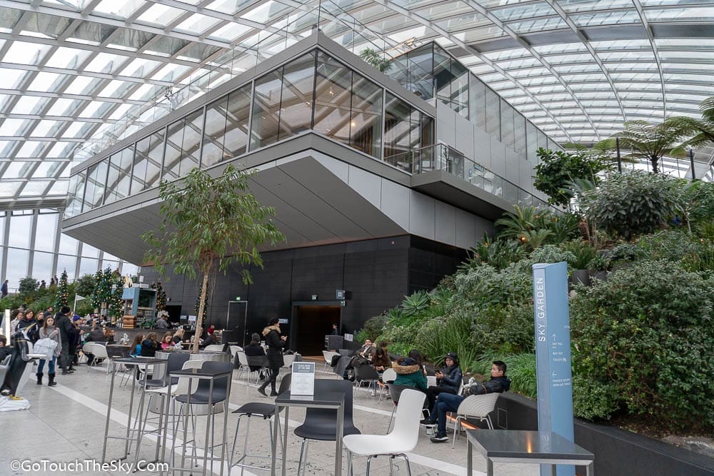 Sky Pod Bar
