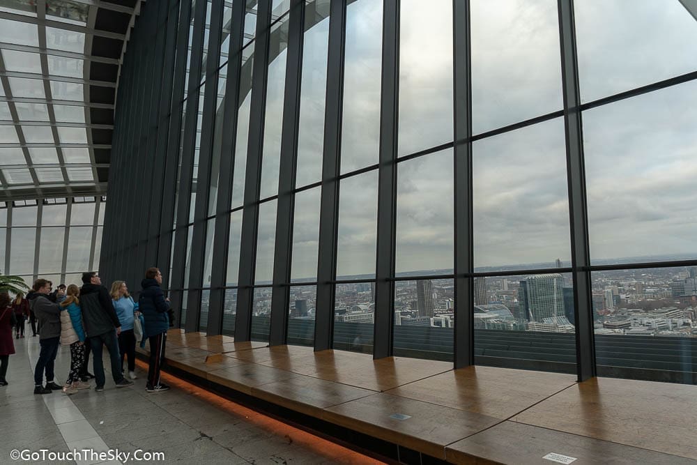 บรรยากาศร้านอาหาร Sky Garden