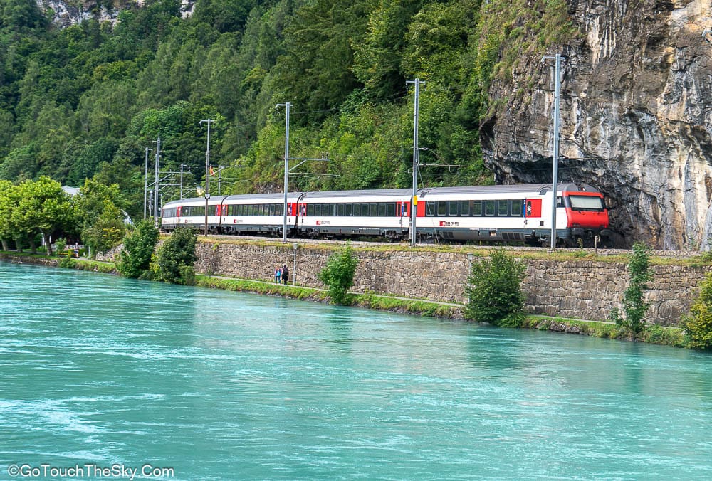 Interlaken Youth Hostel ริมทาง