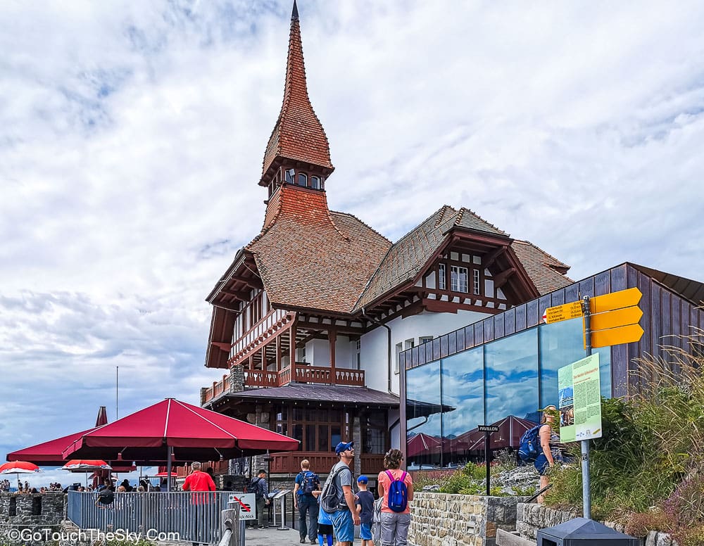 จุดชมวิวบนยอดเขา Harder Kulm