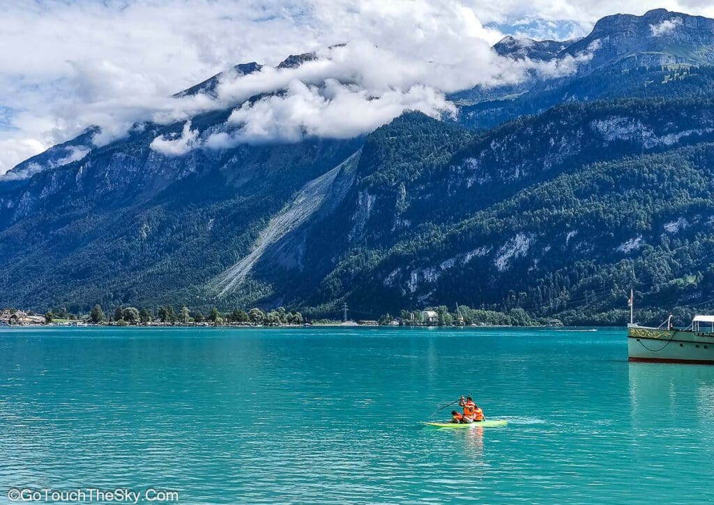 วิวทะเลสาบเบรียนซ์ใกล้ถึง Brienz