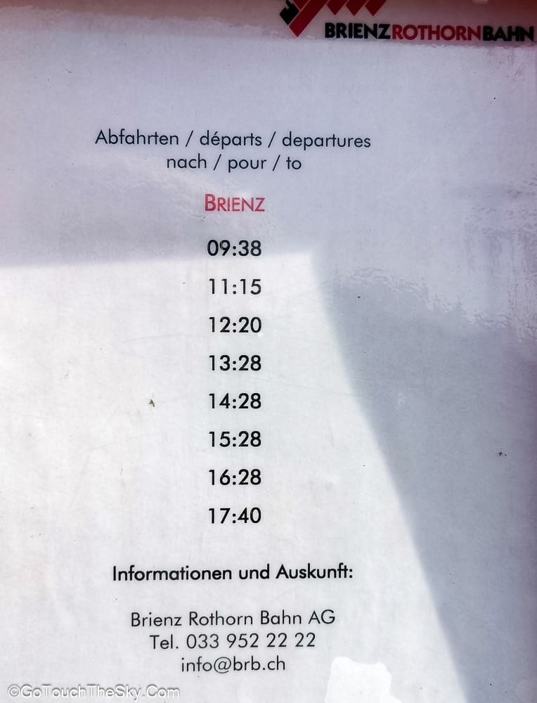 ป้ายตารางเวลารถไฟขากลับ