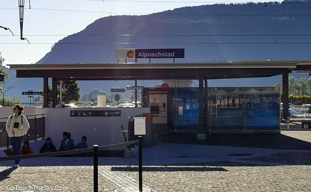 สถานีรถไฟล้อเฟือง Pilatus Bahn