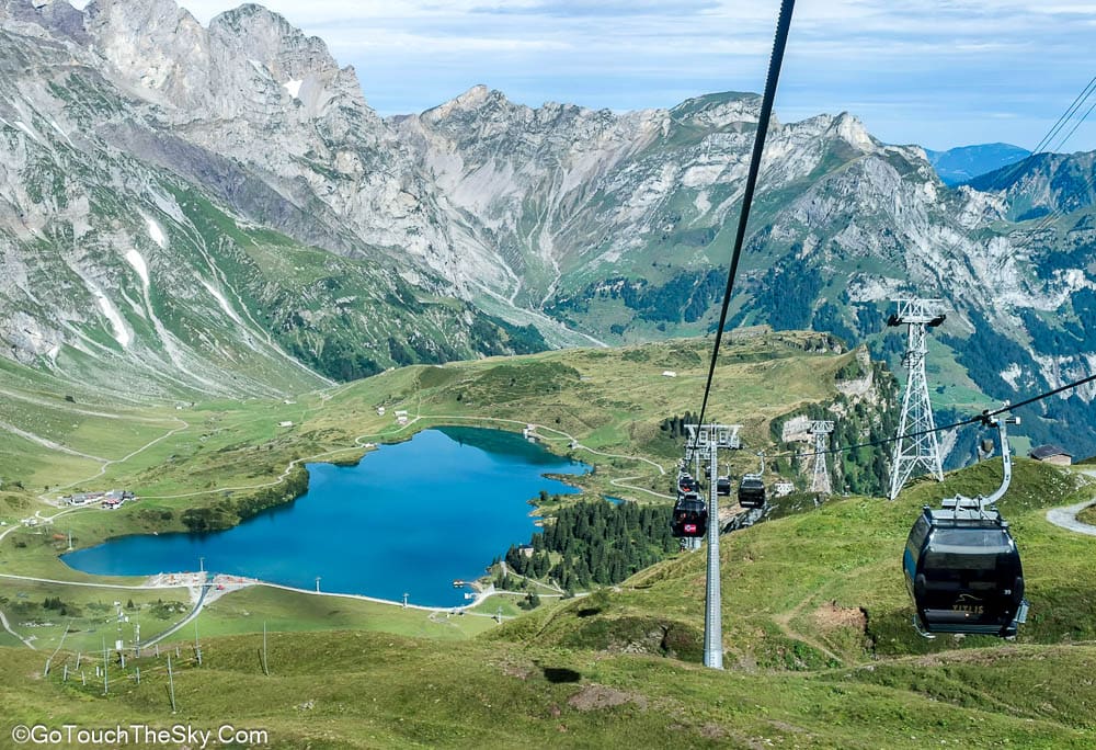 ทะเลสาบ Trübsee น้ำสีฟ้าสดใส