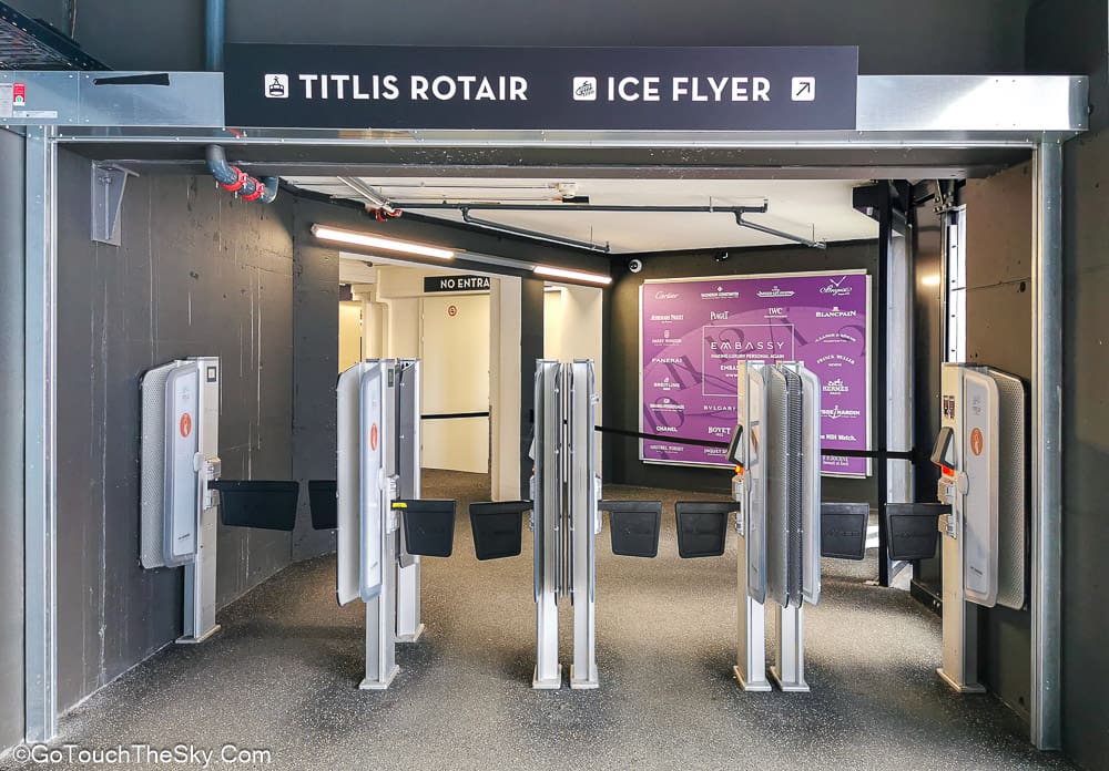 ภายในกระเช้า Titlis Rotair หมุน 360