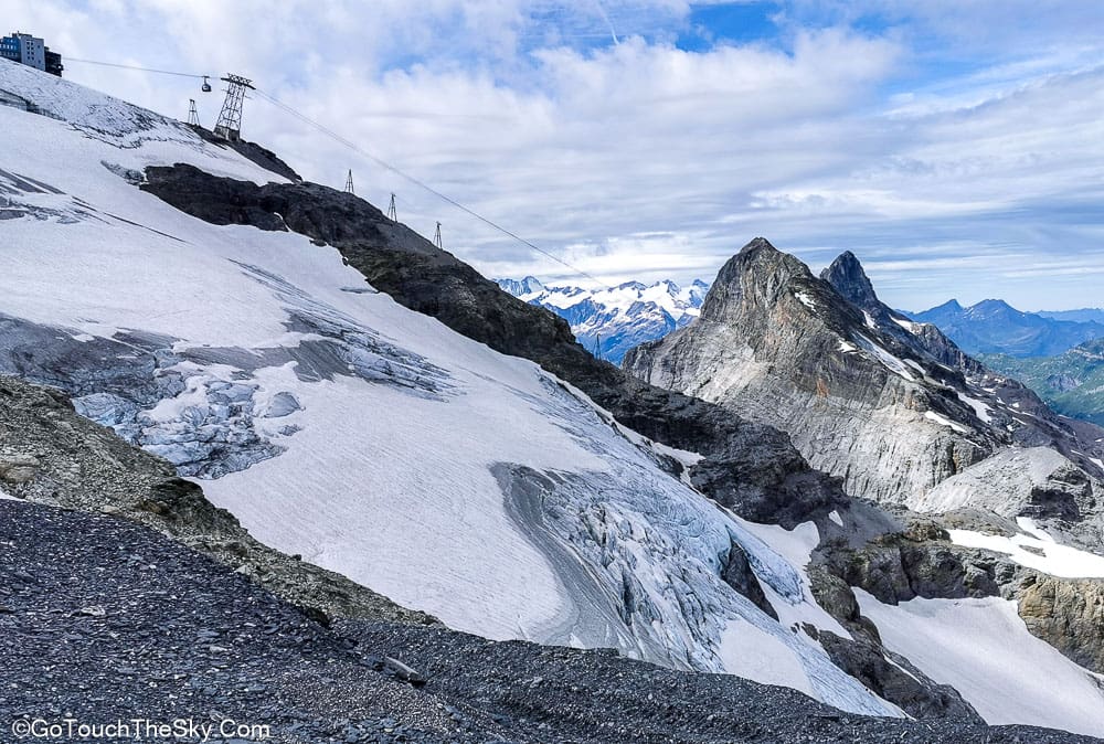 ลานเล่นหิมะ Titlis Glacier Park