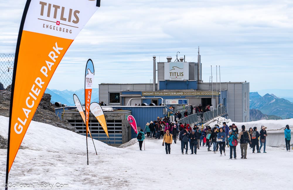 วิวพาโนรามาจากชั้น 5 Titlis Mountain Station