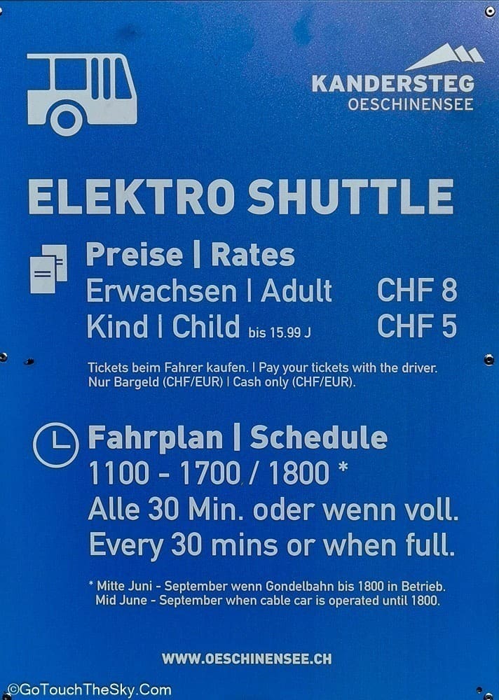 รถชัตเติลบัสไฟฟ้าบนทางเดิน