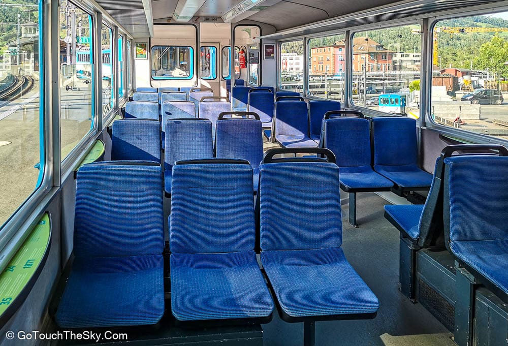 วิวจากหน้าต่างรถไฟล้อเฟือง