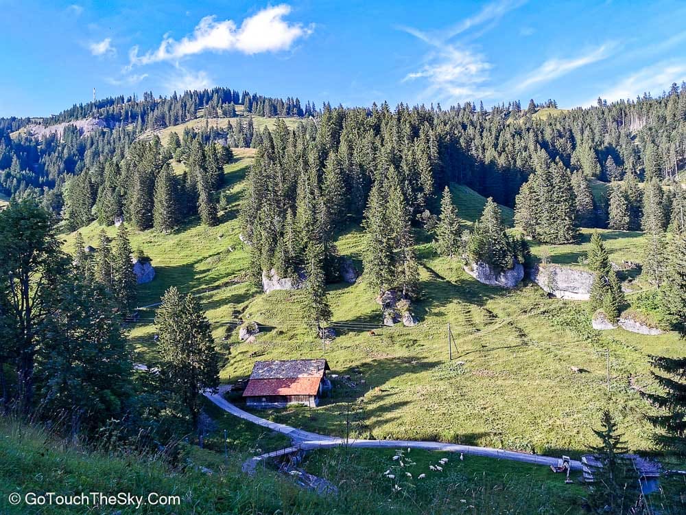 รางรถไฟไต่เขาชันขึ้น Rigi Kulm