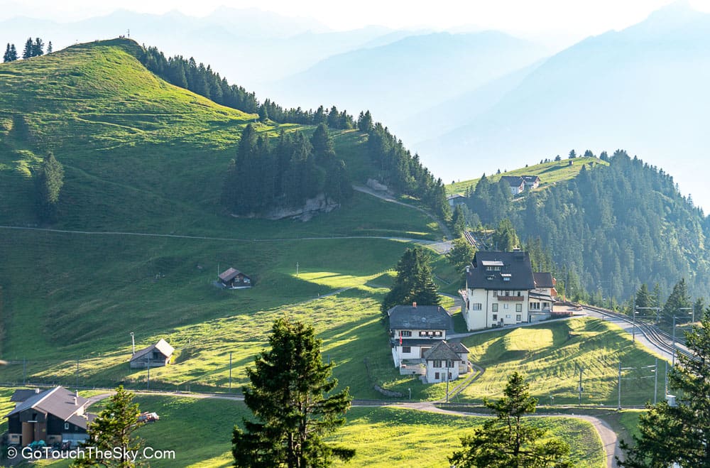 วิวเทือกเขาขาลง Rigi Kulm