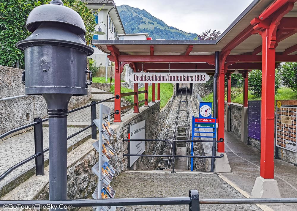 ชานชาลารถรางไฟฟ้า Stanserhorn
