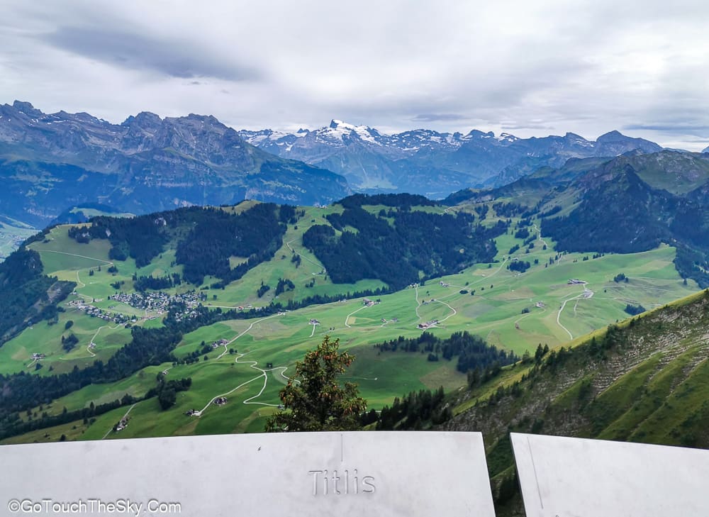 ยอดเขา Titlis มองจาก Stanserhorn