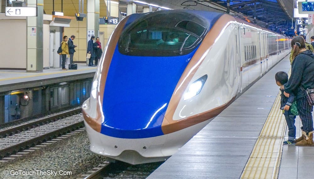 รถไฟชินคันเซ็นกลับสู่เมือง Toyama