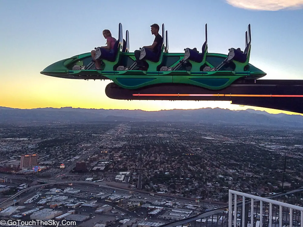 เครื่องเล่นบนยอด Stratosphere Tower ลาสเวกัสระดับความสูง 250 เมตร