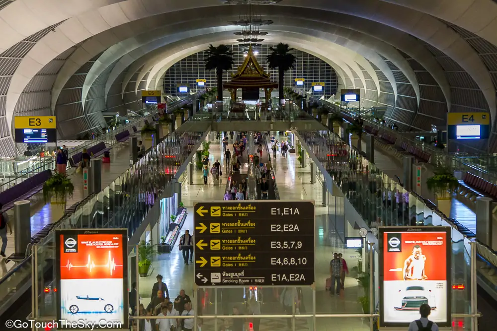 บรรยากาศในสนามบินก่อนขึ้นเครื่อง ANA