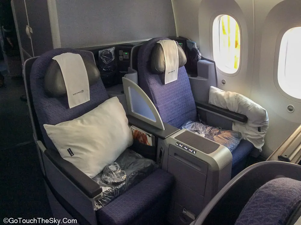 ที่นั่งชั้นธุรกิจ บนเครื่อง United Airlines