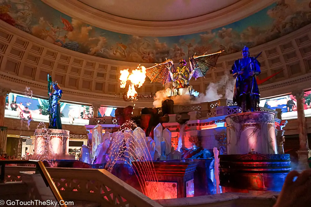 การแสดง Fall of Atlantis รูปปั้นเคลื่อนไหวได้ Caesars Palace
