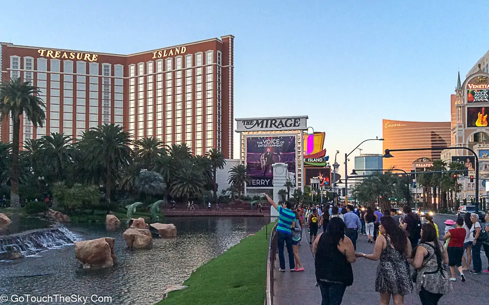 The Mirage Hotel Casino Las Vegas ธีม Polynesia ปี 2014 (ปัจจุบันคือ Hard Rock Hotel)