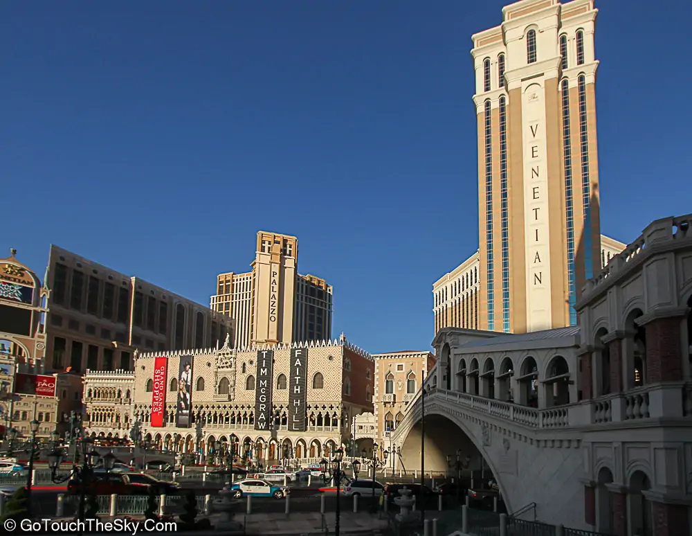 มุมสวยภายใน The Venetian Las Vegas เพดานจิตรกรรมอิตาลี