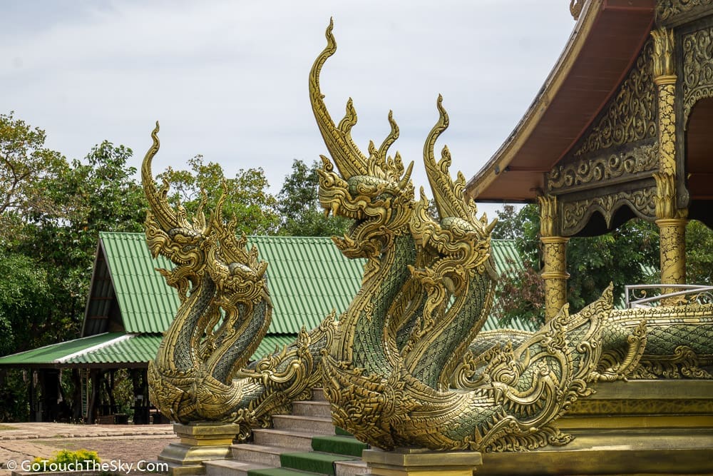 บริเวณวัดสิรินธรวรารามภูพร้าวในปัจจุบัน