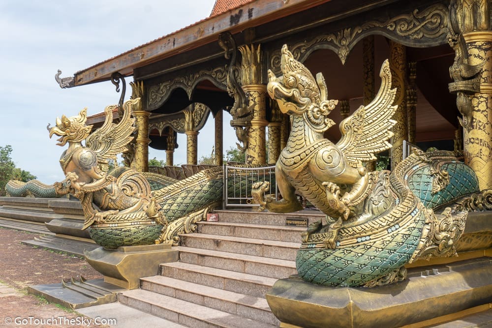 รูปปั้นคชสีห์และสัตว์หิมพานต์
