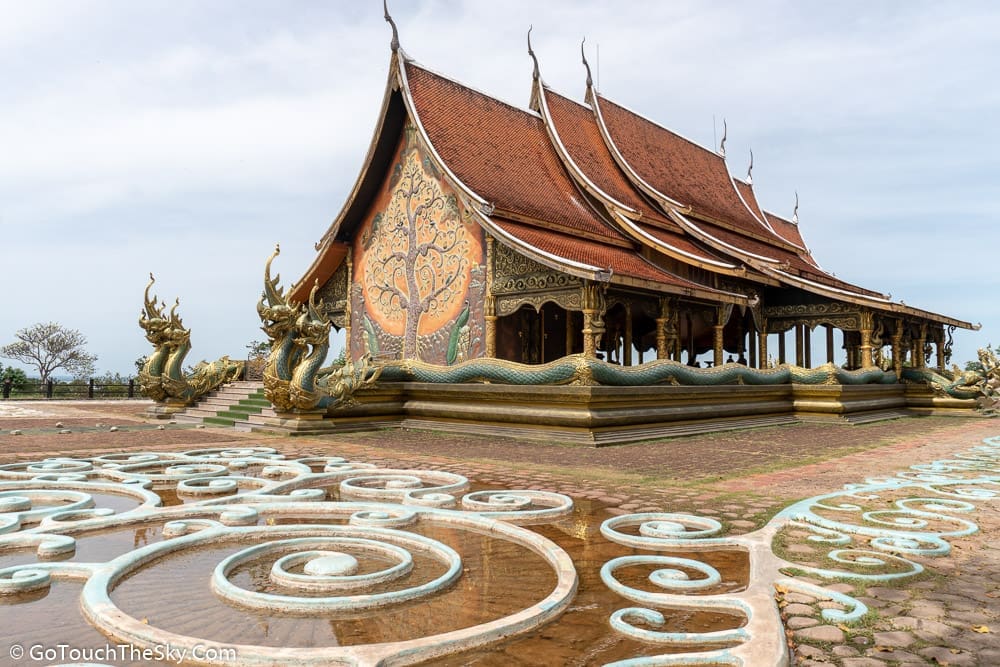 สถาปัตยกรรมวัดภูพร้าวจำลองแบบวัดเชียงทอง