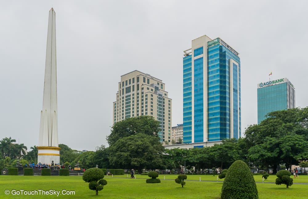 Maha Bandula Park และอนุสาวรีย์อิสรภาพ